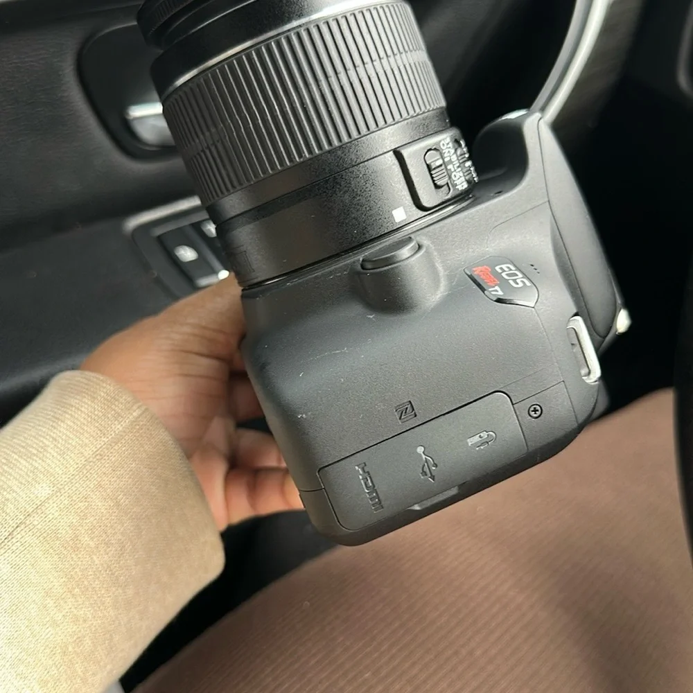 Canon EOS Rebel T7 Camera - Black